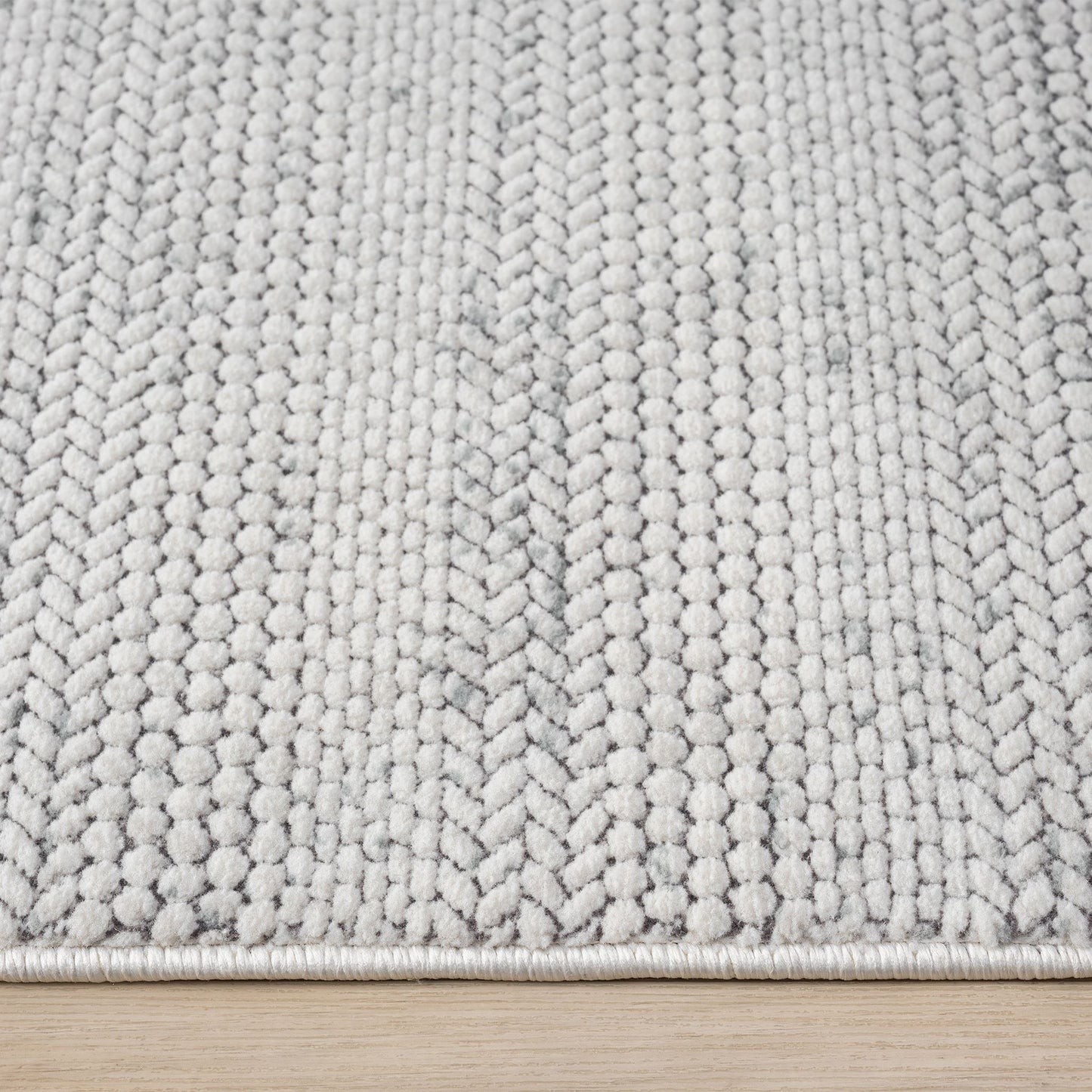 Lavish 712 Cloud Runner - Angle | Rug Queen Australia